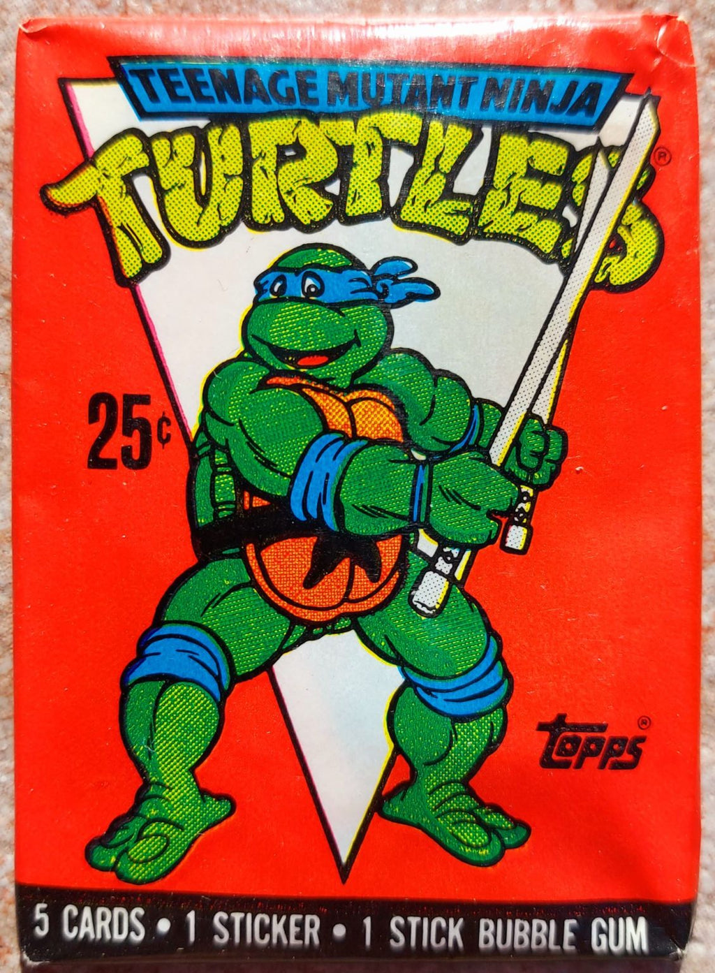Teenage Mutant Ninja Turtles 1st series genuine sealed unopened wax pack cards with gum from Topps, 1989. Leonardo.