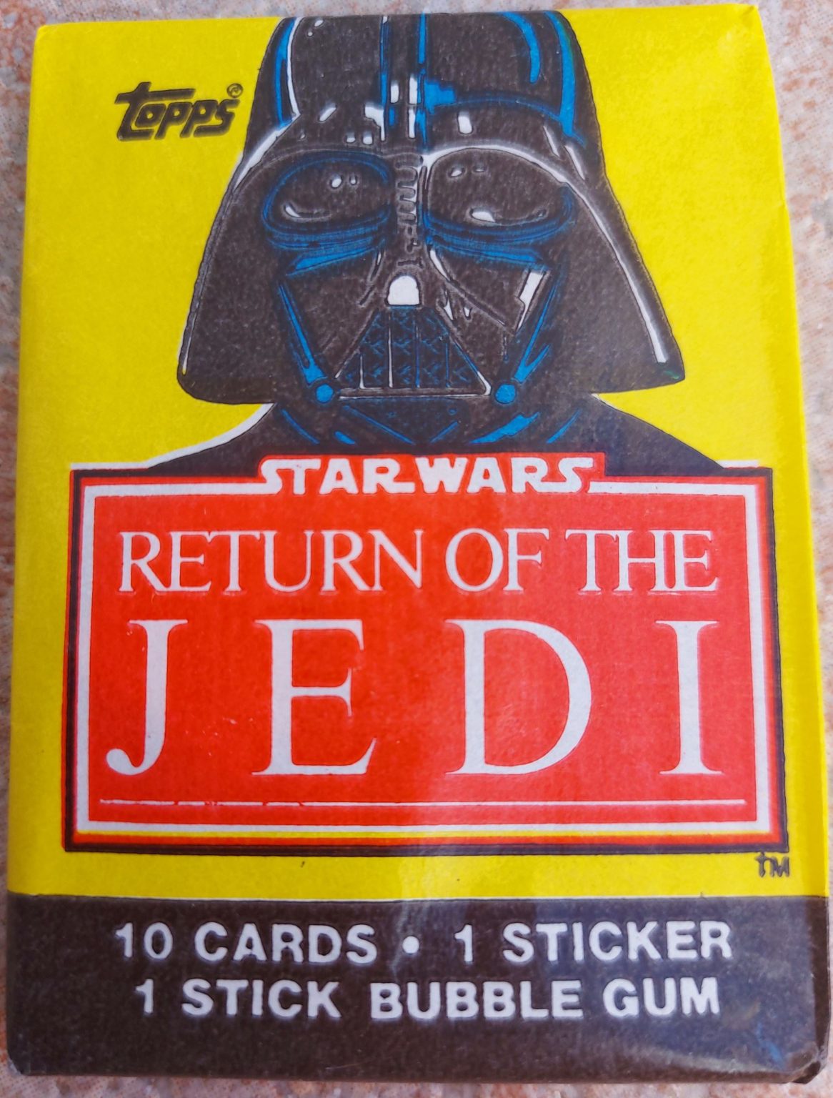 Star Wars Return of the Jedi 1st series genuine sealed unopened wax pack cards with gum from Topps, 1983. Darth Vadar
